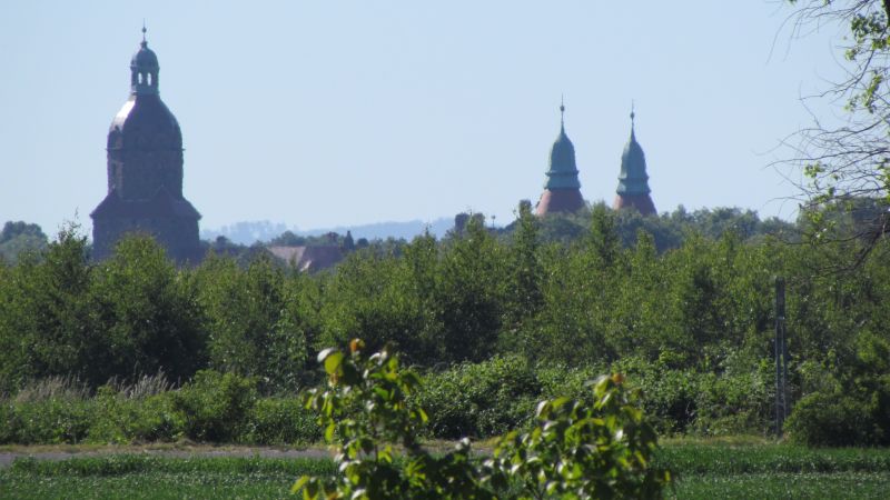http://Fadel.myDS.me/Sudety/Hochenfriedeberg_2015/008.JPG