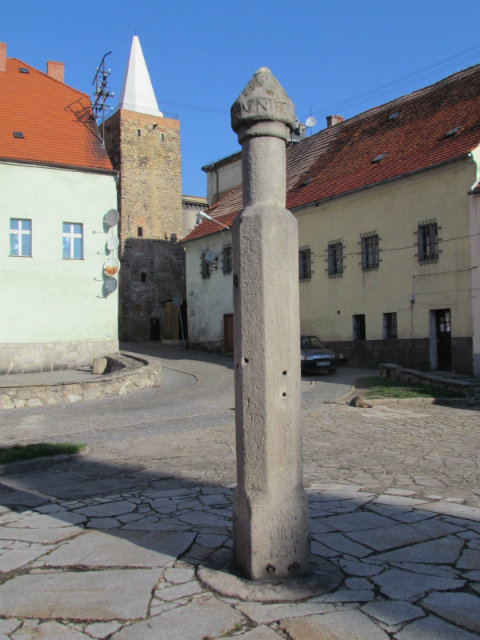 Sadova border=