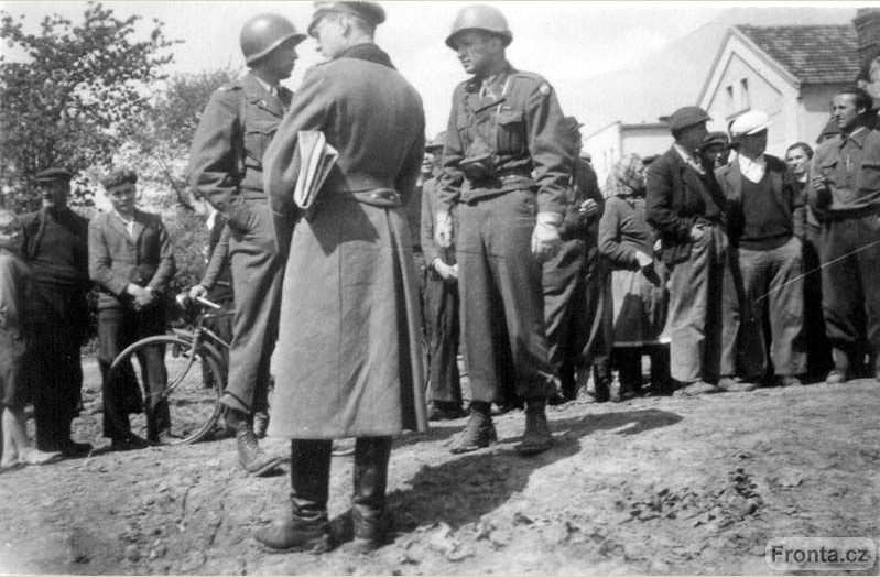 http://Fadel.myDS.me/Sudety/Velichovky/Velichovky_1945/012.jpg
