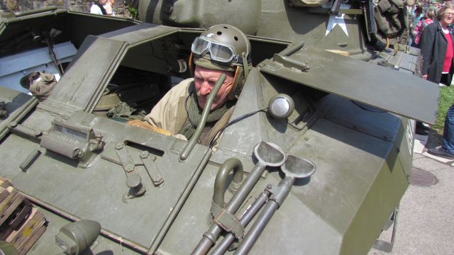 http://Fadel.myDS.me/Sudety/Velichovky/Velichowky_2015/IMG_9820.JPG